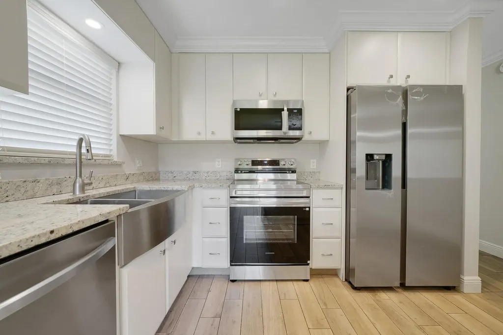683 Dover Street Boca Raton FL 33487