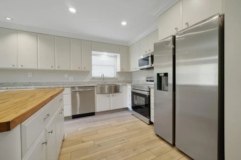 683 Dover Street Boca Raton FL 33487