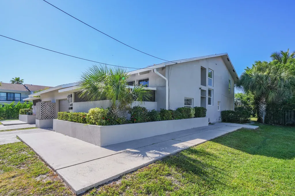 683 Dover Street Boca Raton FL 33487