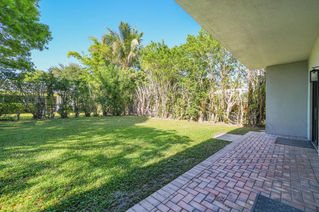 683 Dover Street Boca Raton FL 33487