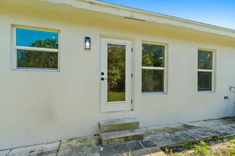 3003 SE Fairmont Street Stuart FL 34997