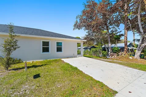 3003 SE Fairmont Street Stuart FL 34997