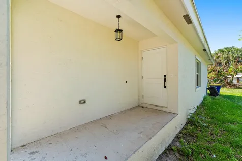 3003 SE Fairmont Street Stuart FL 34997