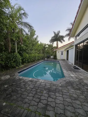 4977 NW 97th Drive Coral Springs FL 33076