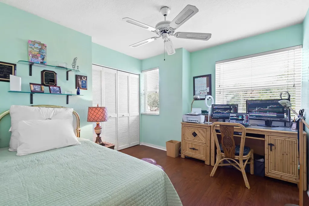 1140 Linden Street Hollywood FL 33019