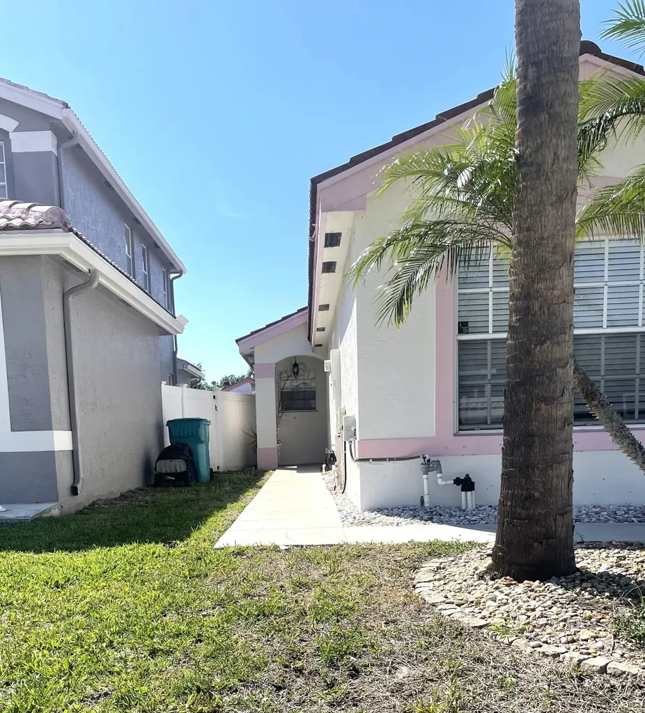 7093 Middlebury Drive Boynton Beach FL 33436