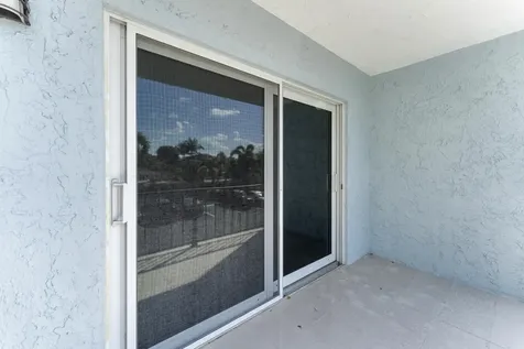 3004 NE 5th Terrace Wilton Manors FL 33334