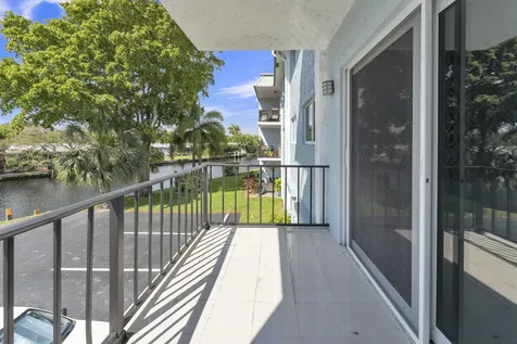 3004 NE 5th Terrace Wilton Manors FL 33334