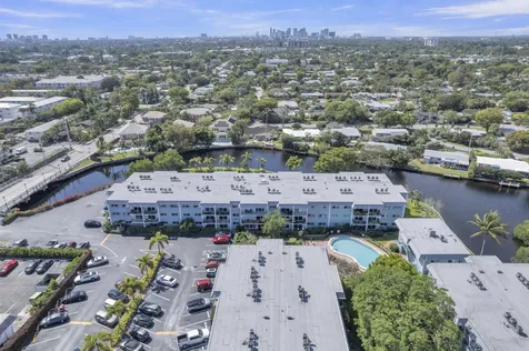 3004 NE 5th Terrace Wilton Manors FL 33334