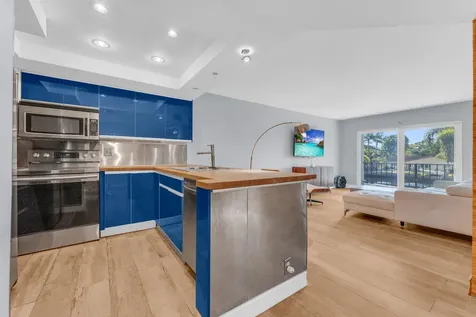 3004 NE 5th Terrace Wilton Manors FL 33334