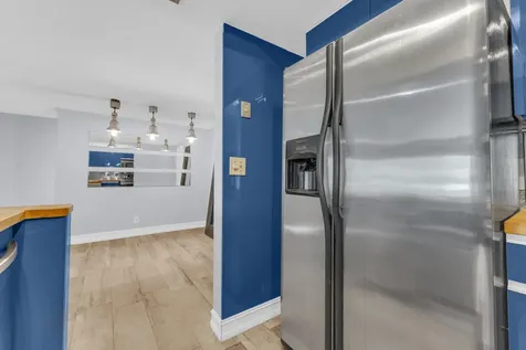 3004 NE 5th Terrace Wilton Manors FL 33334