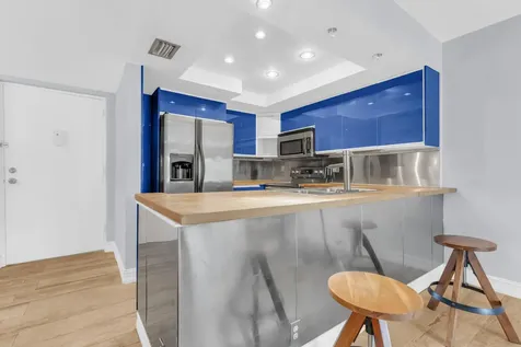 3004 NE 5th Terrace Wilton Manors FL 33334
