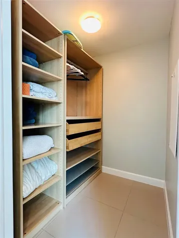 350 S Miami Avenue Miami FL 33130
