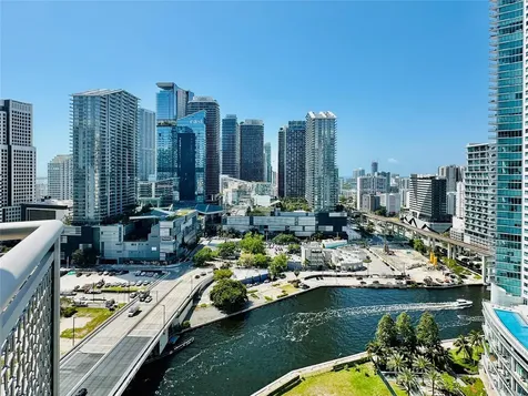 350 S Miami Avenue Miami FL 33130