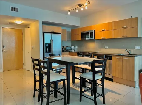 350 S Miami Avenue Miami FL 33130