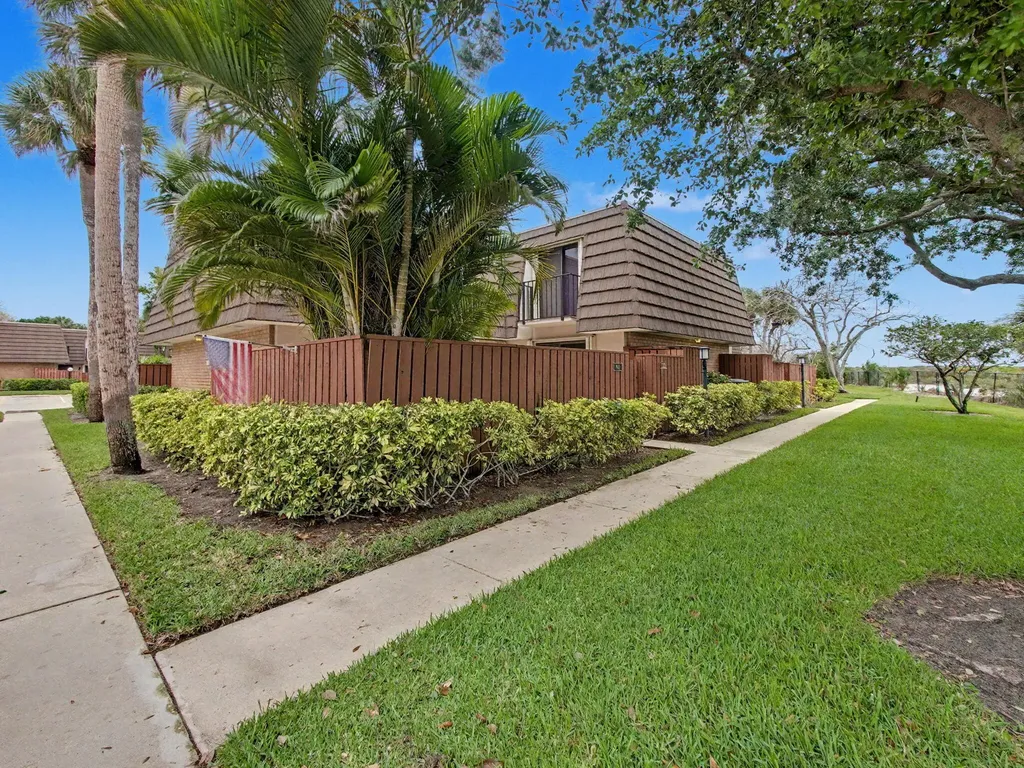 1940 19th Court Jupiter FL 33477