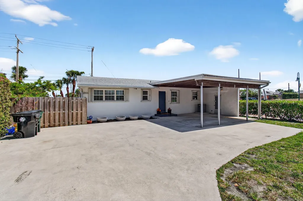 1004 N A Street Lake Worth Beach FL 33460