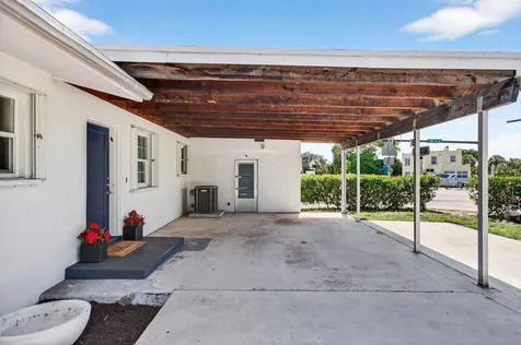 1004 N A Street Lake Worth Beach FL 33460