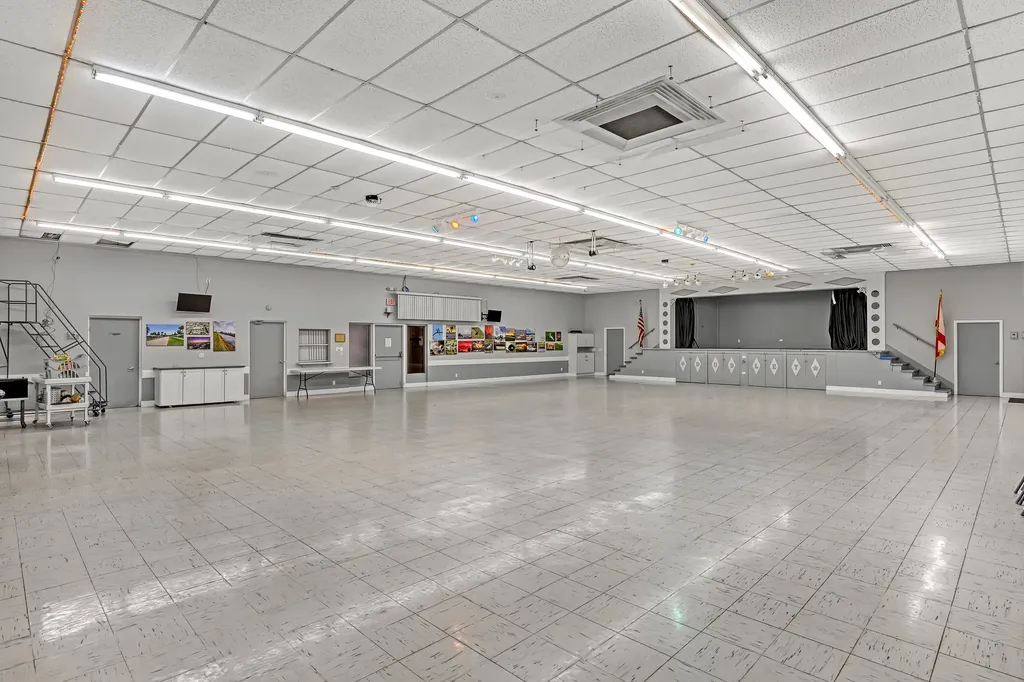 2747 E Dudley Drive Drive E West Palm Beach FL 33415