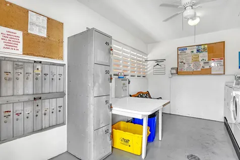 2747 E Dudley Drive Drive E West Palm Beach FL 33415
