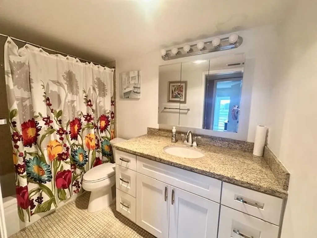 2034 Newcastle B Boca Raton FL 33434
