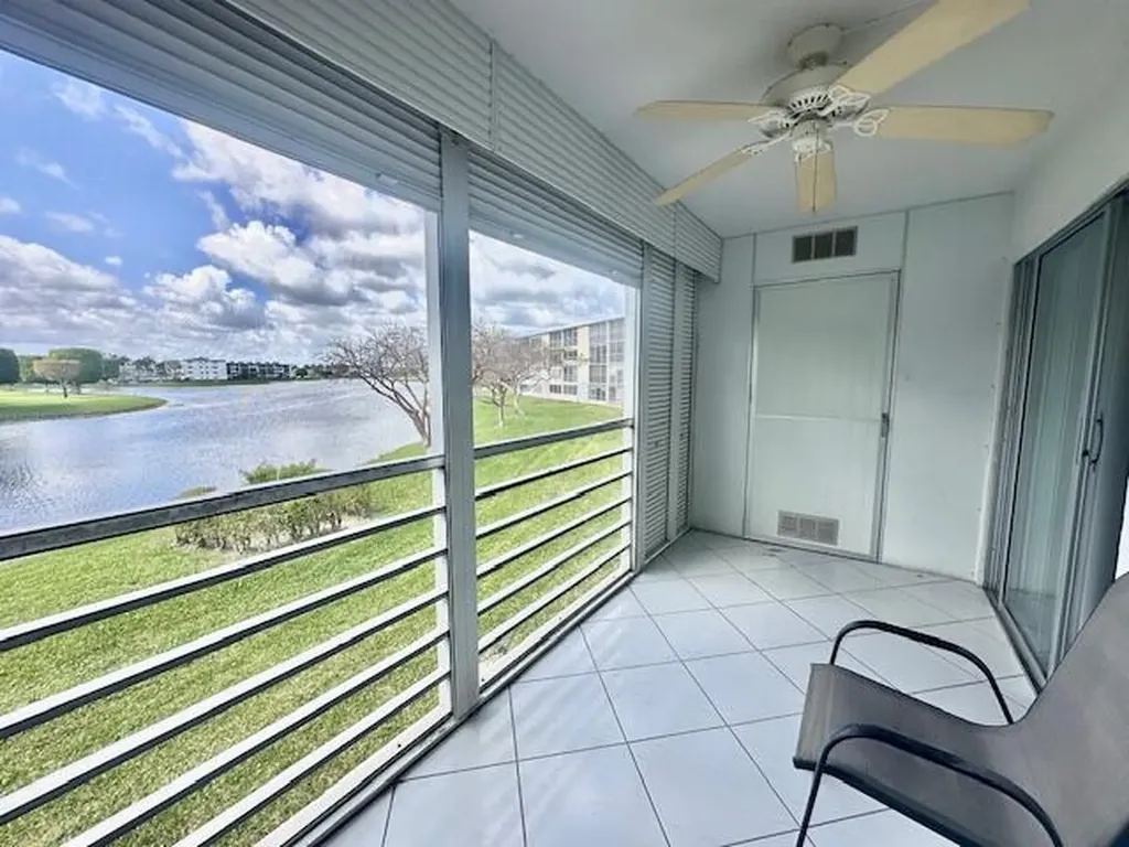 2034 Newcastle B Boca Raton FL 33434