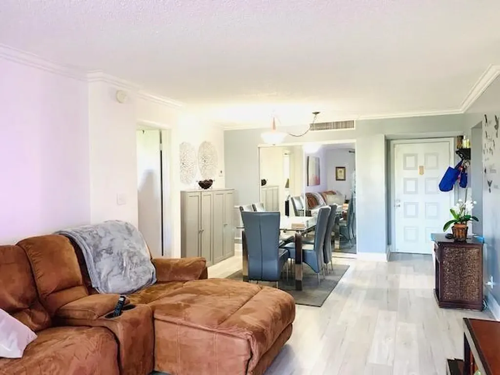 737 SE 1st Way Deerfield Beach FL 33441