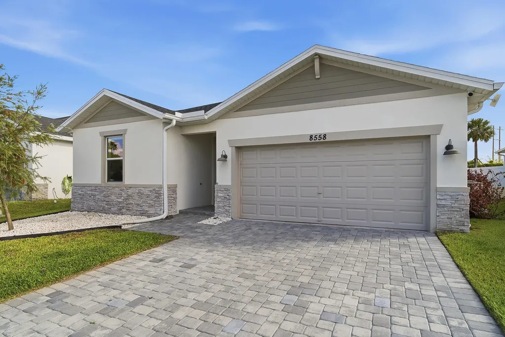 8558 Dahlia Circle Port St Lucie FL 34986