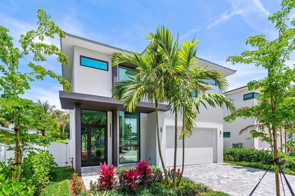 207 SE 5th Street Delray Beach FL 33483