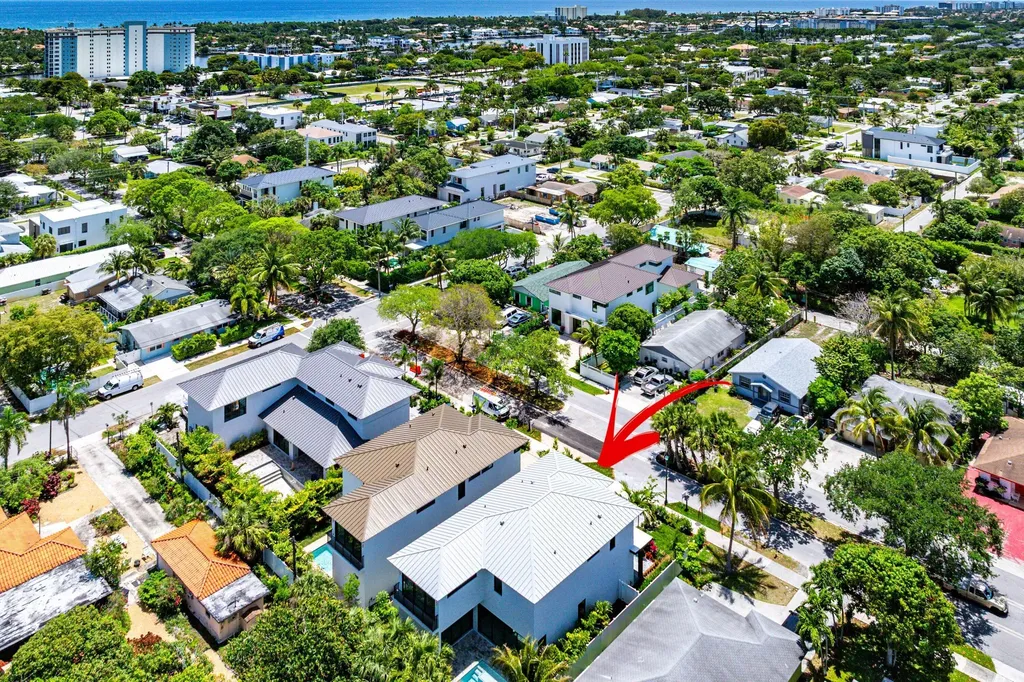 207 SE 5th Street Delray Beach FL 33483