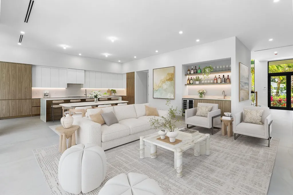 207 SE 5th Street Delray Beach FL 33483