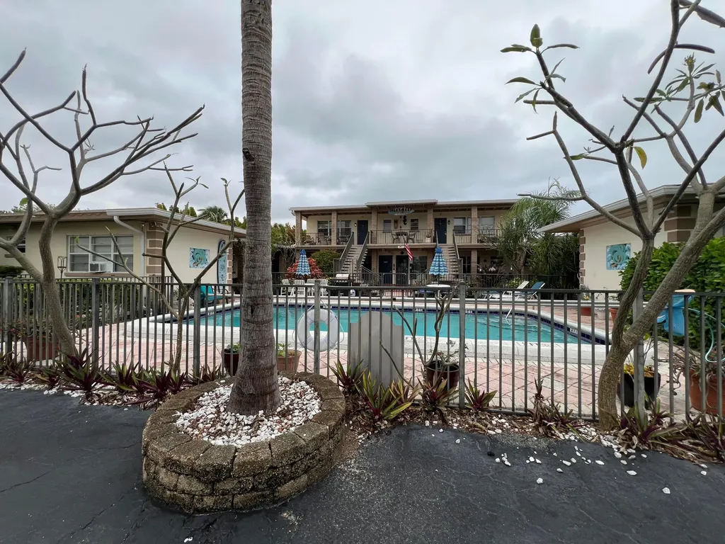 311 Inlet Way Palm Beach Shores FL 33404