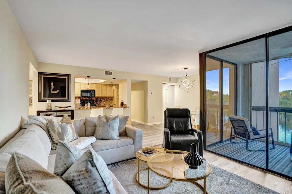 2455 Lindell Boulevard Delray Beach FL 33444
