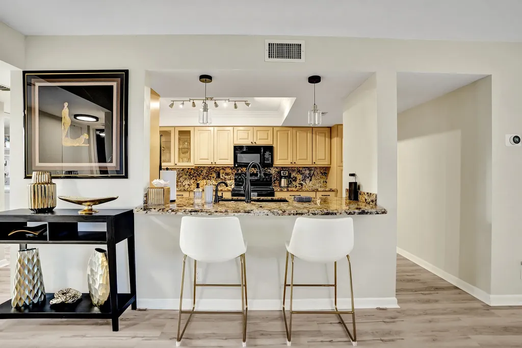 2455 Lindell Boulevard Delray Beach FL 33444