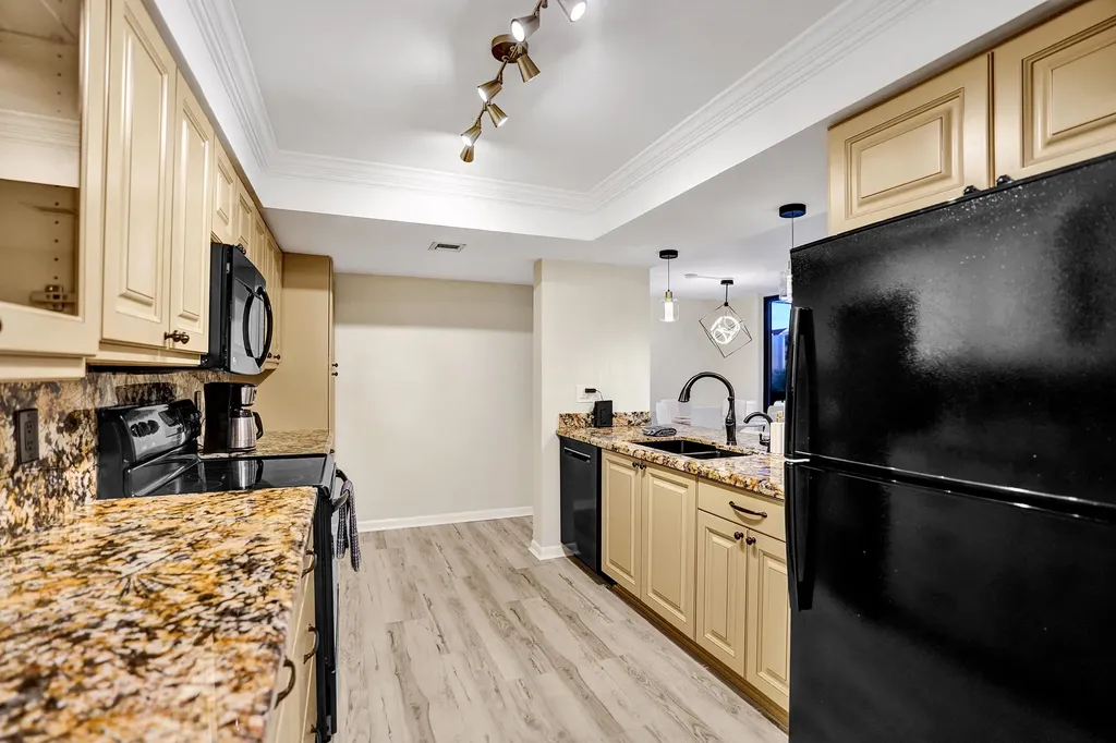 2455 Lindell Boulevard Delray Beach FL 33444
