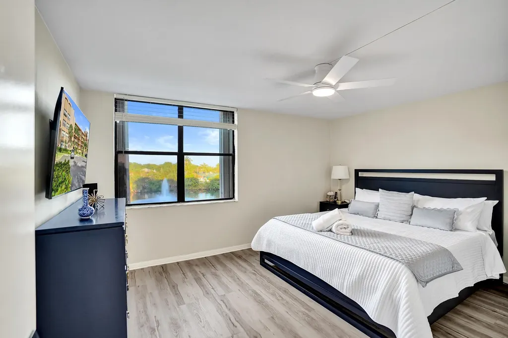 2455 Lindell Boulevard Delray Beach FL 33444