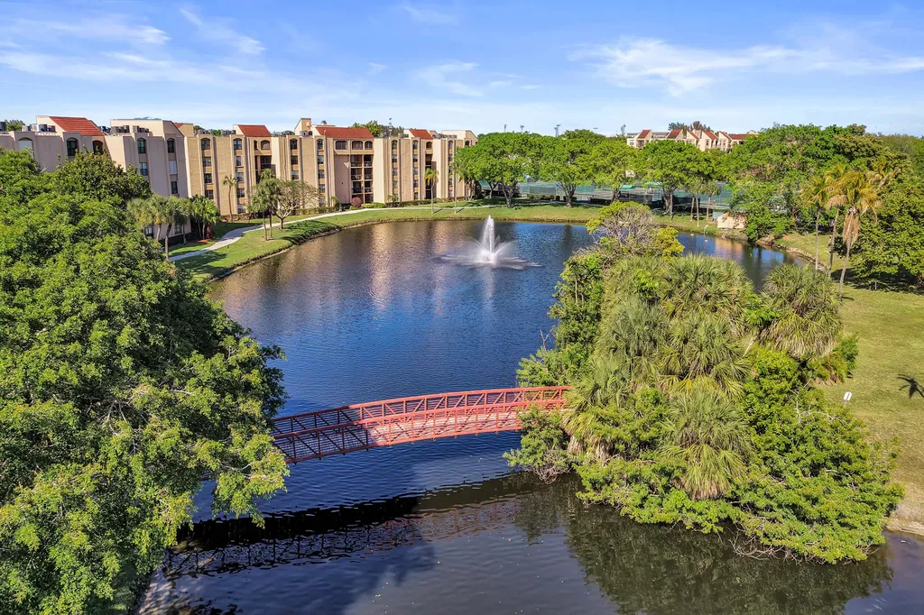 2455 Lindell Boulevard Delray Beach FL 33444
