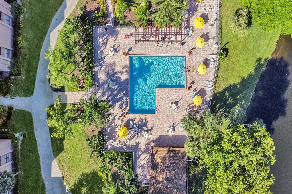 2455 Lindell Boulevard Delray Beach FL 33444