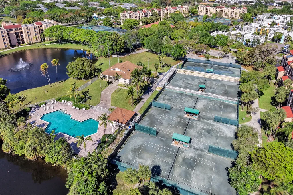 2455 Lindell Boulevard Delray Beach FL 33444