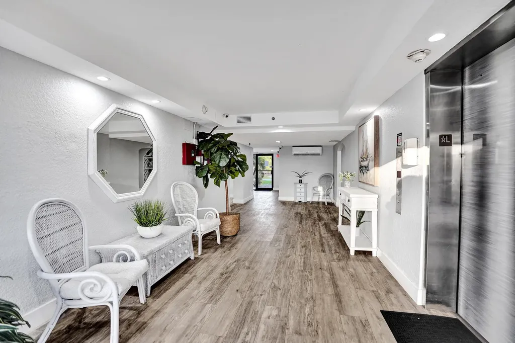 2455 Lindell Boulevard Delray Beach FL 33444