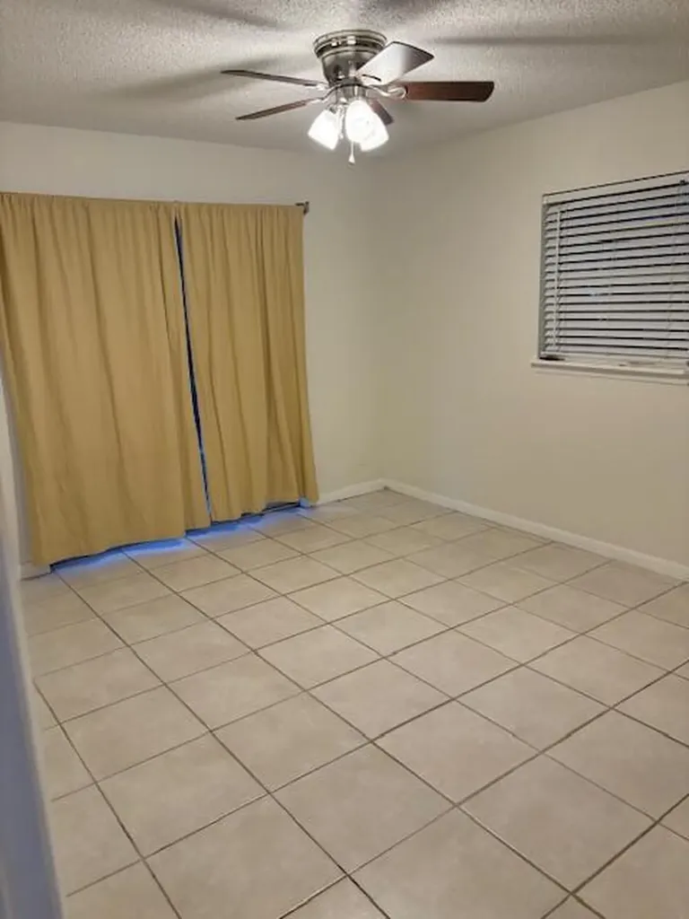 5724 Boynton Crescent Boynton Beach FL 33437