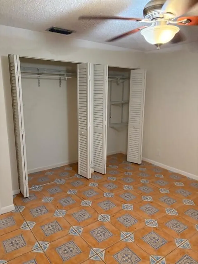 5724 Boynton Crescent Boynton Beach FL 33437