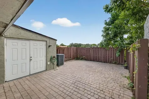 7506 NW 75th Street Tamarac FL 33321