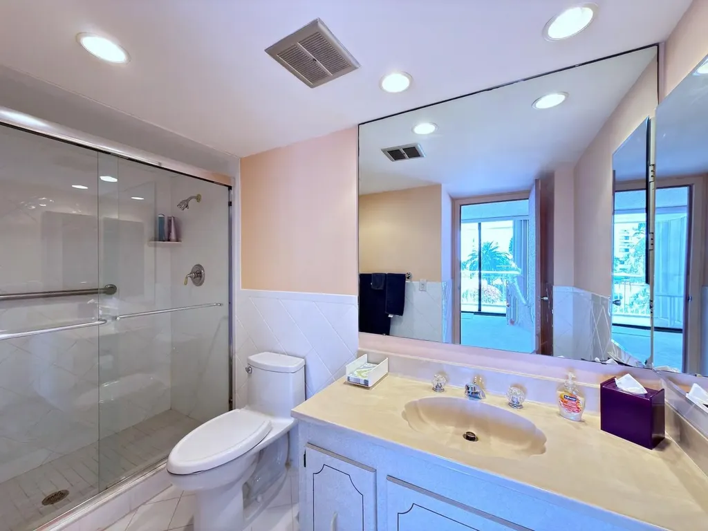 3546 S Ocean Boulevard South Palm Beach FL 33480