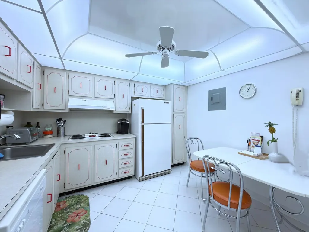 3546 S Ocean Boulevard South Palm Beach FL 33480