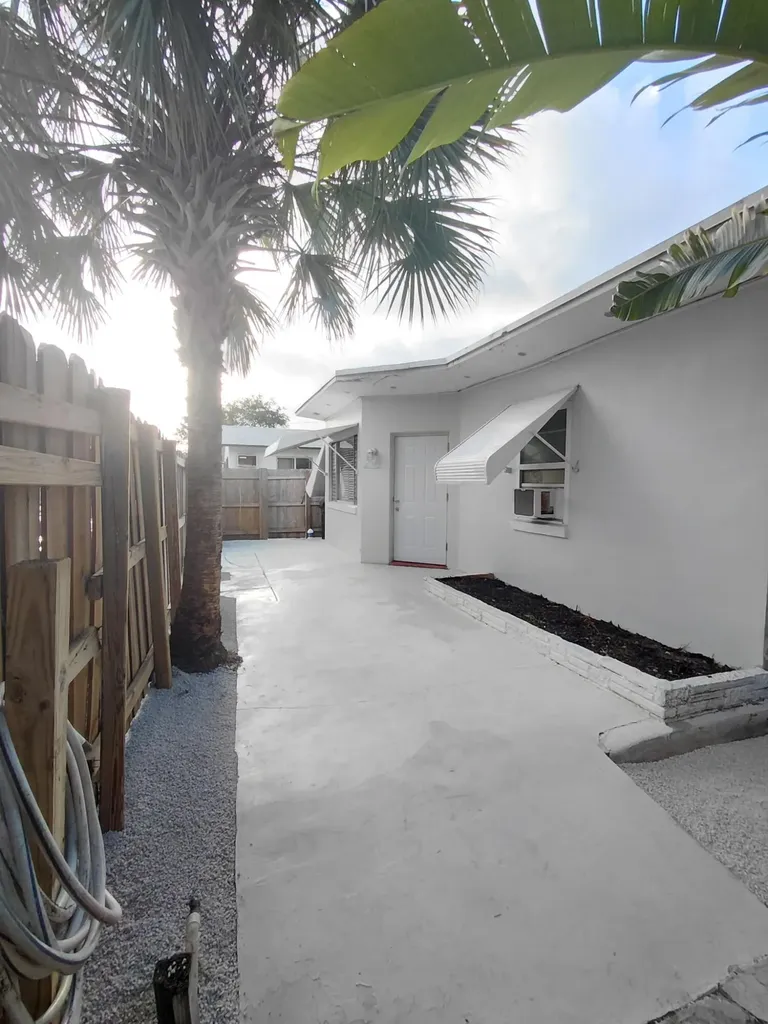 413 SE 20th Street Fort Lauderdale FL 33316