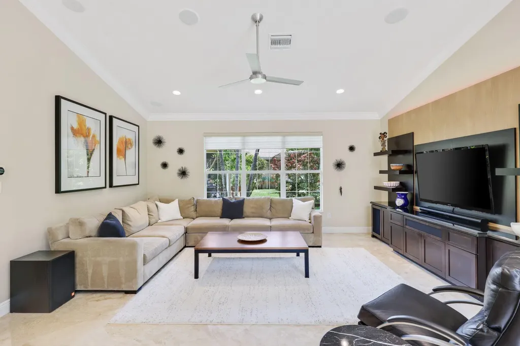 11879 Fox Hill Circle Boynton Beach FL 33473