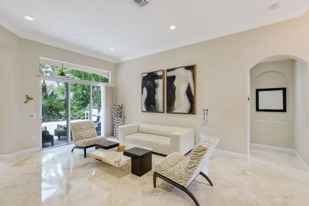 11879 Fox Hill Circle Boynton Beach FL 33473