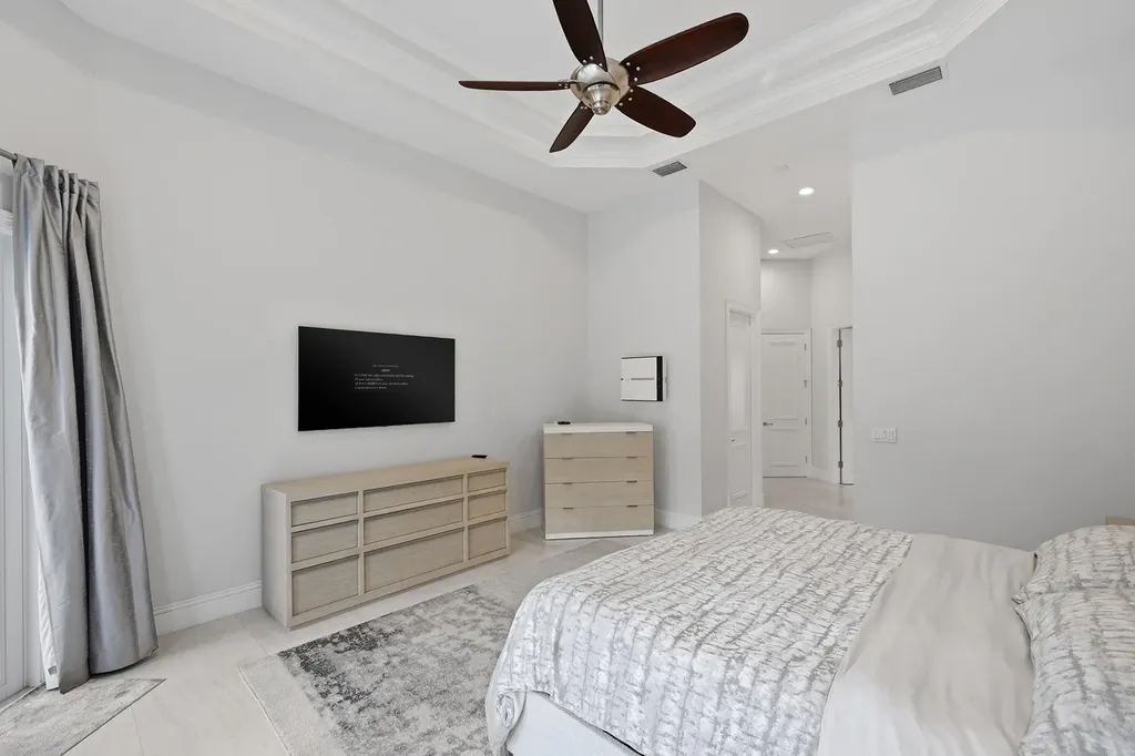 5006 NW 24th Circle Boca Raton FL 33431