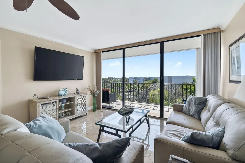 1300 S Highway A1a Jupiter FL 33477